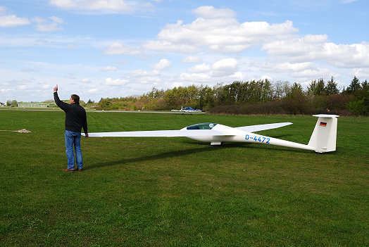 10-05-02_flensburg_flugplatz-schaeferhaus_startphase-1 Freigabe zum Start